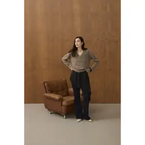 Women's T-shirt CULTURE Dotty Berna image-4