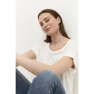 Women's T-shirt CULTURE Kajsa image-5