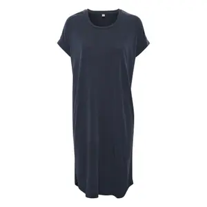 50104562-5103406-robe-t-shirt-femme-culture-kajsa-salute