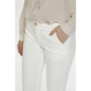 Kurze Hose Damen CULTURE Alba Malou Fit image-5