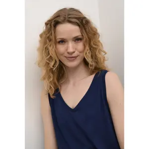 Camiseta sin mangas de cuello en V para mujer CULTURE Cameline image-5