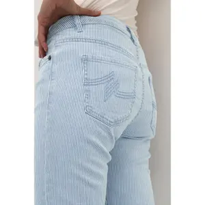 Damenhosen CULTURE Milky Capri image-5