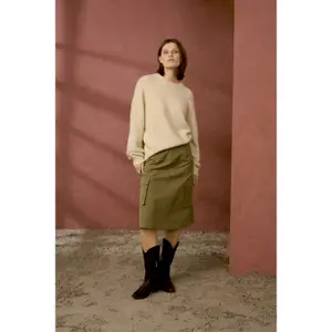 Saia feminina CULTURE Evi image-3