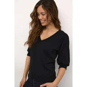 Pull de gola V feminina CULTURE Pinnie Annemarie image-5