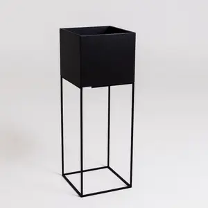 Metal plant pot CUSTOM FORM Palmus image-1