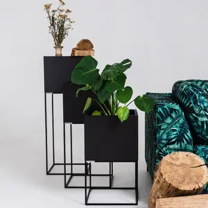 Metal plant pot CUSTOM FORM Palmus image-3