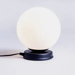 Lampada da tavolo CUSTOM FORM Manen image-1