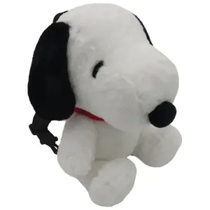 Πλαστικός σακίδιο με γούνα Cyp Brands Snoopy image-0