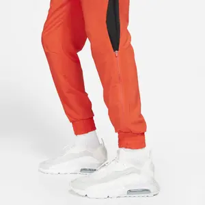 Pantalon de survêtement Nike F.C. image-6