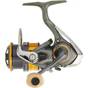 product/d/a/daiwa_scx22lt2000sxh_noir-dore_1.jpg