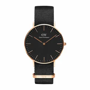 Montre femme Daniel Wellington Classic Black Cornwall image-0