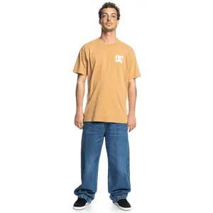 T-shirt DC Shoes Line Up image-2