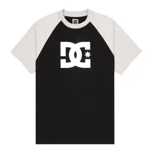 T-shirt DC Shoes Corpo Raglan image-0