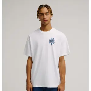 T-shirt DC Shoes Huge Starz image-1