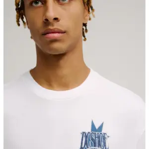 T-shirt DC Shoes Huge Starz image-6