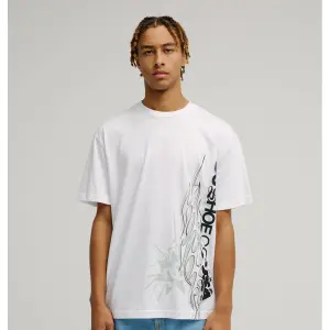 T-shirt DC Shoes Throw Up image-1