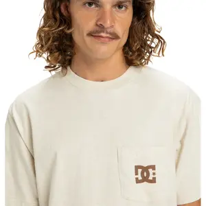 Camiseta DC Shoes Star Pocket image-6