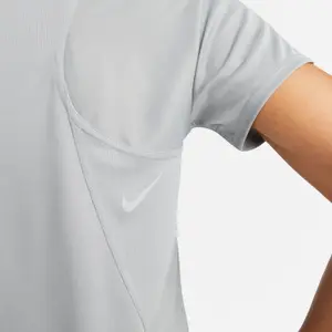 T-shirt femme Nike Dri-FIT Race image-5