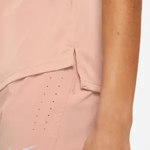 T-shirt femme Nike Dri-FIT Swoosh run image-4
