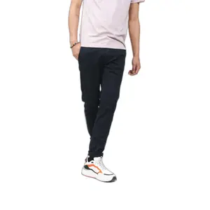 Pantalon chino Deeluxe Skilo image-0
