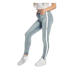 Skinny farmernadrág image-1