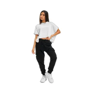 T-shirt DEF Mani image-1