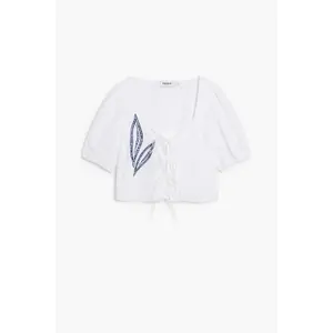 Women's blouse with decorative closure Desigual