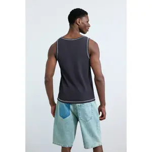 Αμάνικο μπλουζάκι Desigual Basic image-2