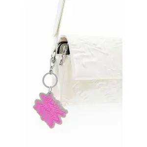 Bolso pequeño iridiscente logotipos mujer Desigual image-5