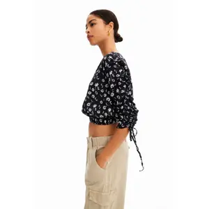 T-shirt court froncé fleurs femme Desigual image-4