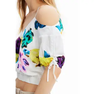 Kort, blomstret T-shirt med rynker til kvinder Desigual M. Christian Lacroix image-5