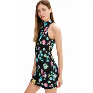Kort kjole med halterneck til kvinder Desigual image-4