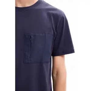 T-shirt uni poche Desigual image-4