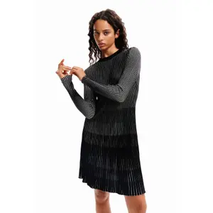 Vestido corto en tejido acanalado Desigual image-2