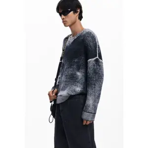 Pullover mit Rundhalsausschnitt Desigual Maryland image-4