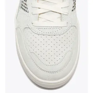 Women's Trainers Diadora B.560 Studs Cortina image-4