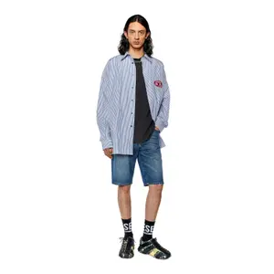 Pantalón corto vaquero Diesel Slim Fit image-2