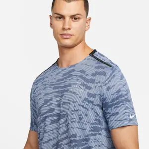 T-shirt Nike Dri-FIT Run Division image-5