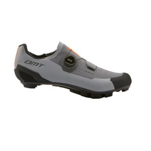 10dmt23km300062-fahrradschuhe-dmt-km30-grau-schwarz