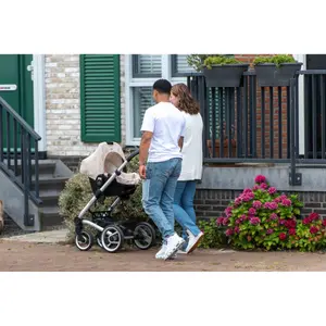 Capa de assento para recém-nascido Dooky Romantic Leaves image-6