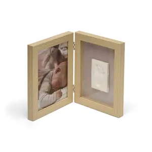 Moldura de impressão em madeira Dooky Happy Hands image-1