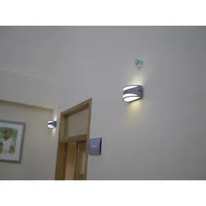 Væglampe Dopo lighting Ciclon Up-down/Front IP54 E27 image-2