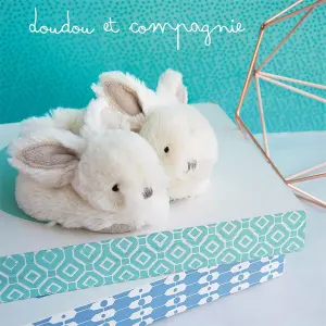 Chaussons avec hochet bébé Doudou & compagnie Lapin