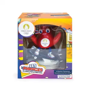 Figura con monopatín  image-2