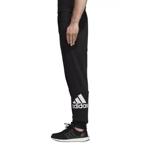 Pantalón de chándal adidas Must Haves French Terry Badge of Sport image-4