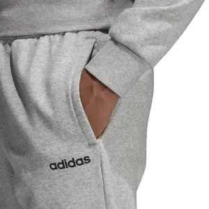 Pantalón de chándal adidas Essentials cuffed image-5