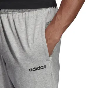 Pantalón de chándal adidas Essentials Plain Tapered image-5