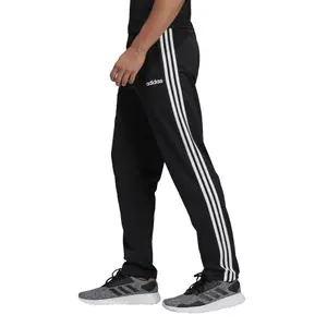 Pantalón de chándal adidas Essentials 3-Stripes Tapered image-4