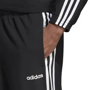 Pantalón de chándal adidas coupe-vent Essentials 3-Stripes image-5