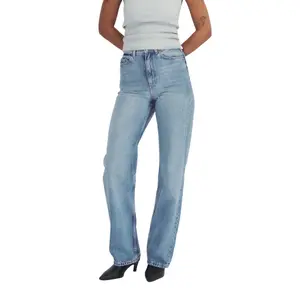 Women’s Relaxed Wash Jeans Dr. Denim Donna